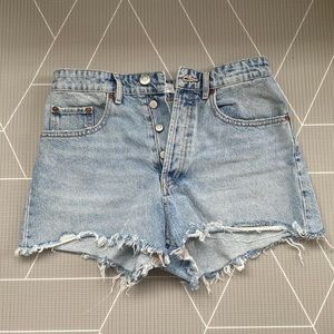 Zara High Rise Jean Shorts | Size 6